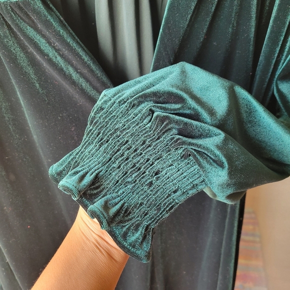 MAISON TARA GREEN VELVET MIDI DRESS SIZE 14 Ruffle LONG SLEEVE BACK ZIP - Picture 8 of 9